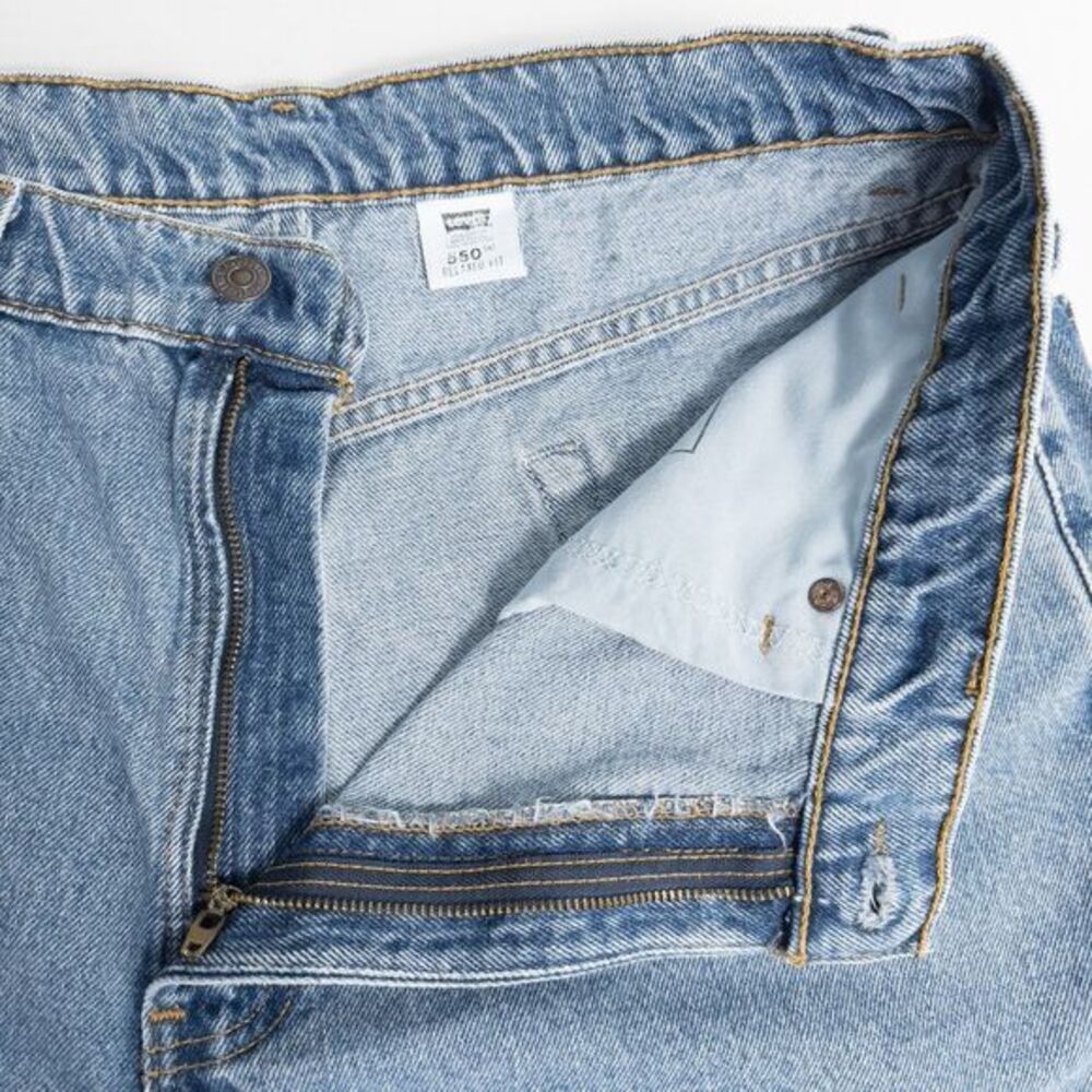 Vintage Levis 550 Relaxed Fit Blue Jeans‎ 1998 Size 36x32 (Actual 33x31.5) 90s - Picture 8 of 16